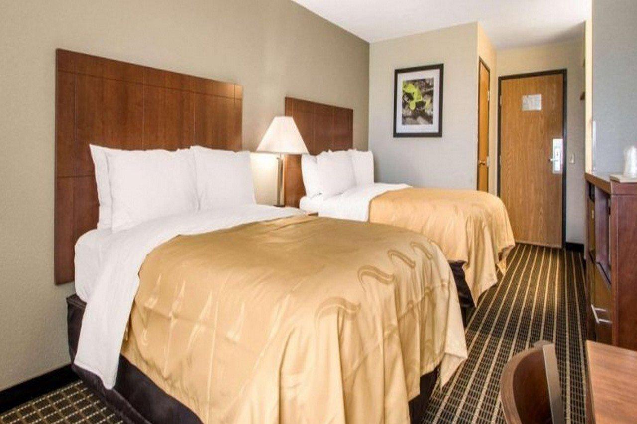 Quality Inn Madison West Near University Area Extérieur photo